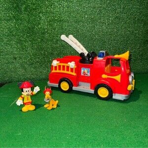 Disney's Mickey Mouse Mickey's Fire Engine playset